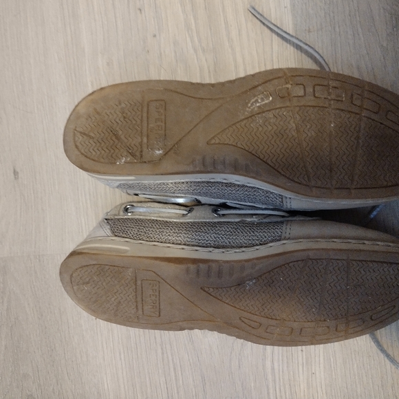 Sperry's - Picture 2 of 3